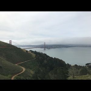 Meet your Posher, Lara